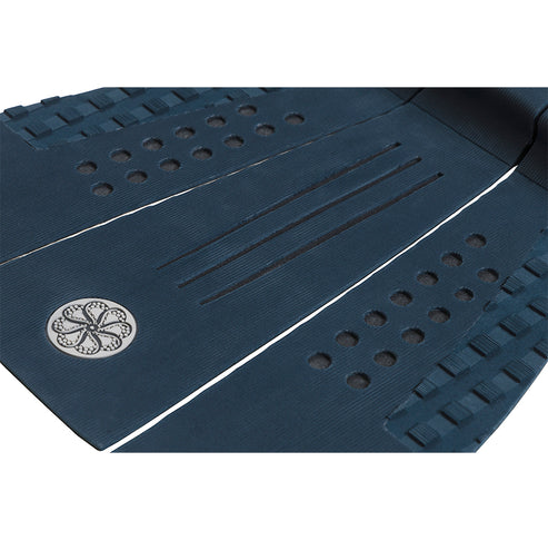 Chippa Wilson IV Signature Traction Pad- Midnight/Black