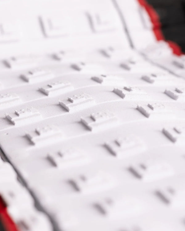 Ethan Ewing Lite Signature : White Black Pannel