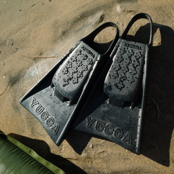 Black Short Blade Fins - Standard Flex